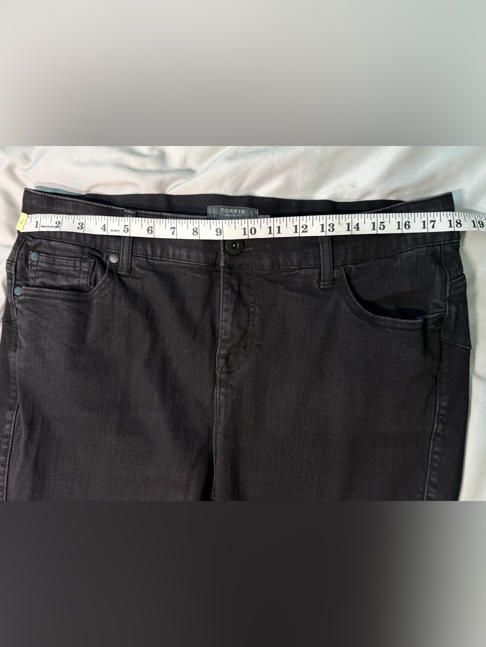 Torrid Bombshell Flare Jeans 18R Black Premium Stretch High Rise - Picture 7 of 8